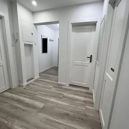 Bomi - Mieszkanie Wakacyjne - Ergo Arena - Zabianka - Jelitkowo - Azw Apartment *
